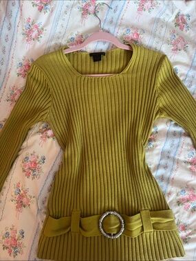 ribbed chartreuse form fitting vintage sweater with accent belt